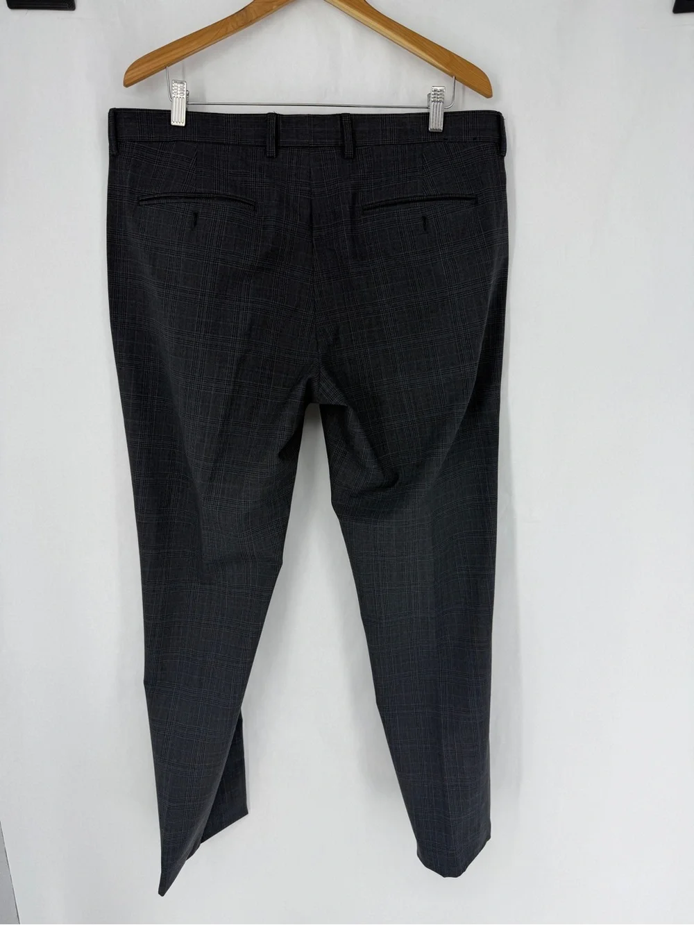 J.Crew Thompson Tapered Dress Pants in Black plaid AP879 36x32